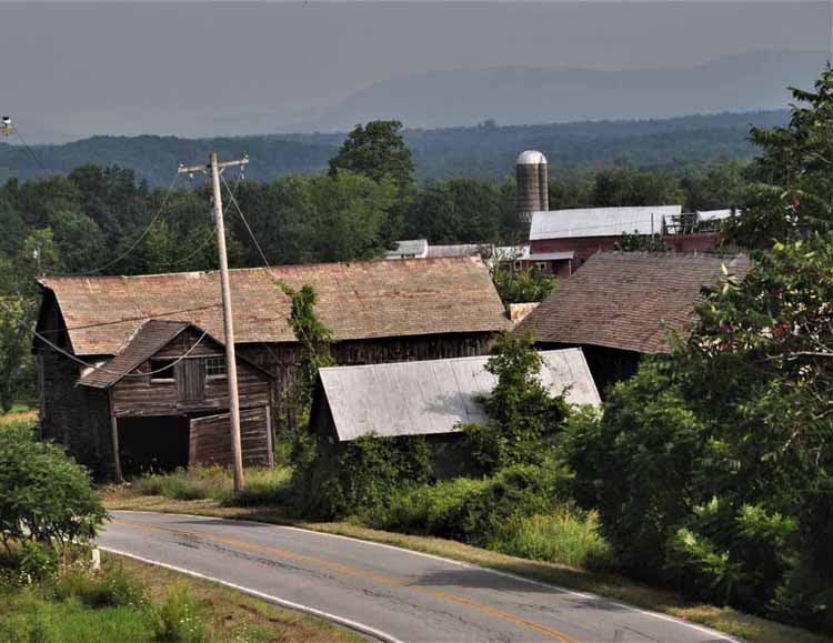 barn and silos